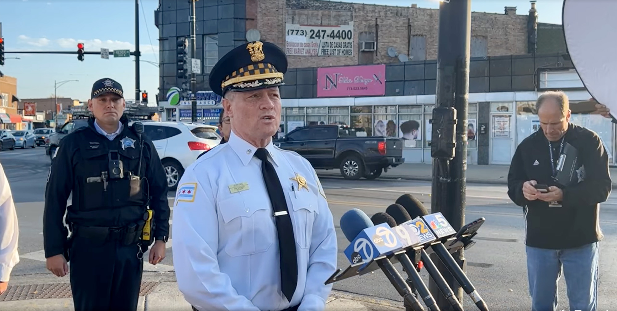 PHOTO: Commander Don Jerome of the Chicago Police Department updates the media regarding  the shooting that broke out about 4 a.m. at an intersection in the Brighton Park neighborhood on the Southwest side of Chicago, Oct. 23, 2022.