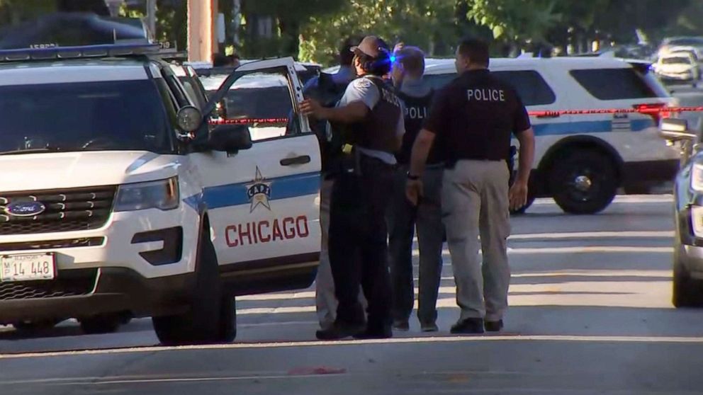 'We need help,' says Chicago mayor after 4 killed in 2nd mass shooting ...