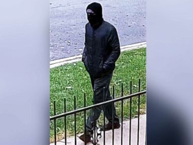 Police searching for masked gunman after 2 men shot dead in same neighborhood