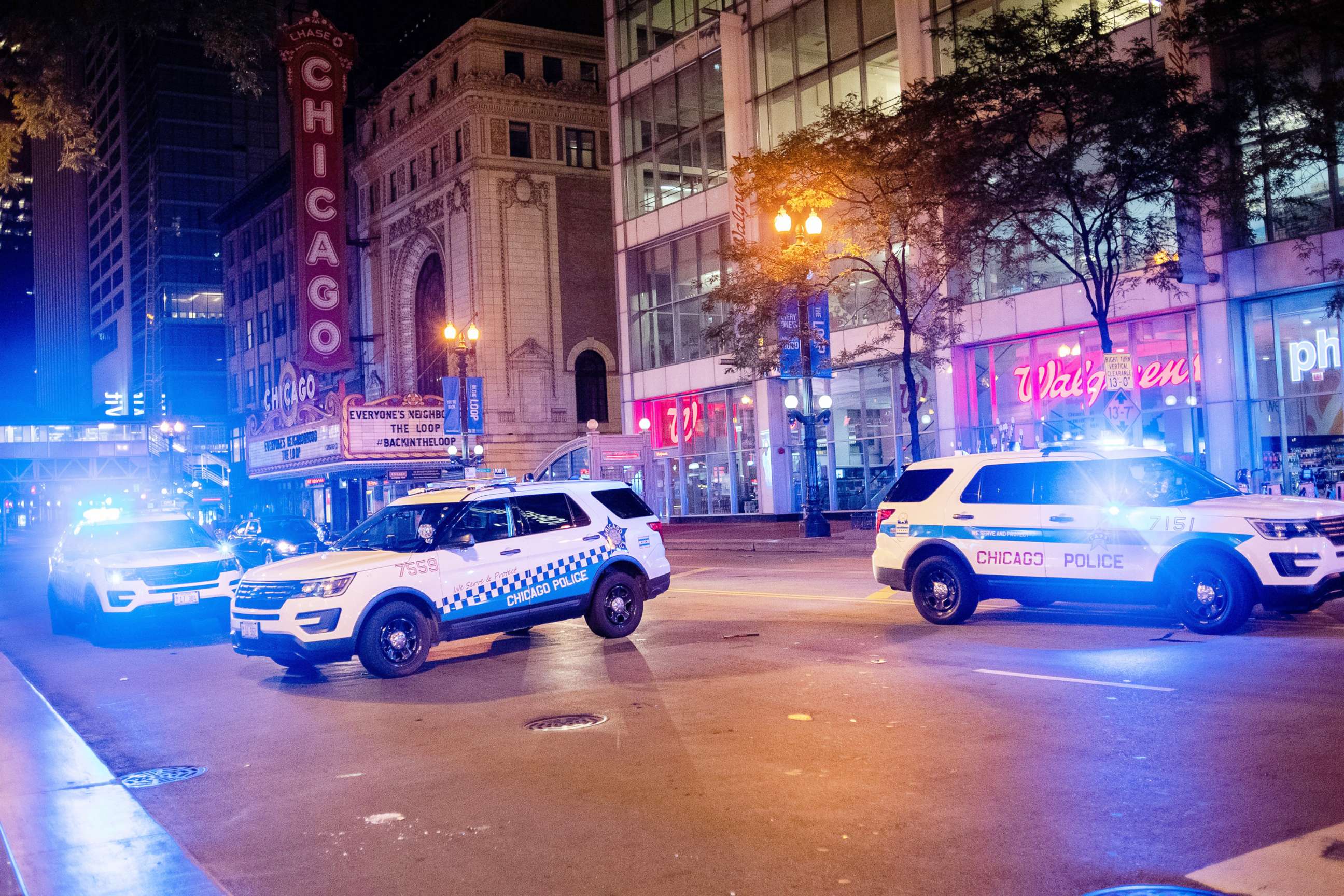 PHOTO: Police respond as civil unrest & looting breaks out across downtown Chicago following the shooting of an Englewood man, Aug 9, 2020.