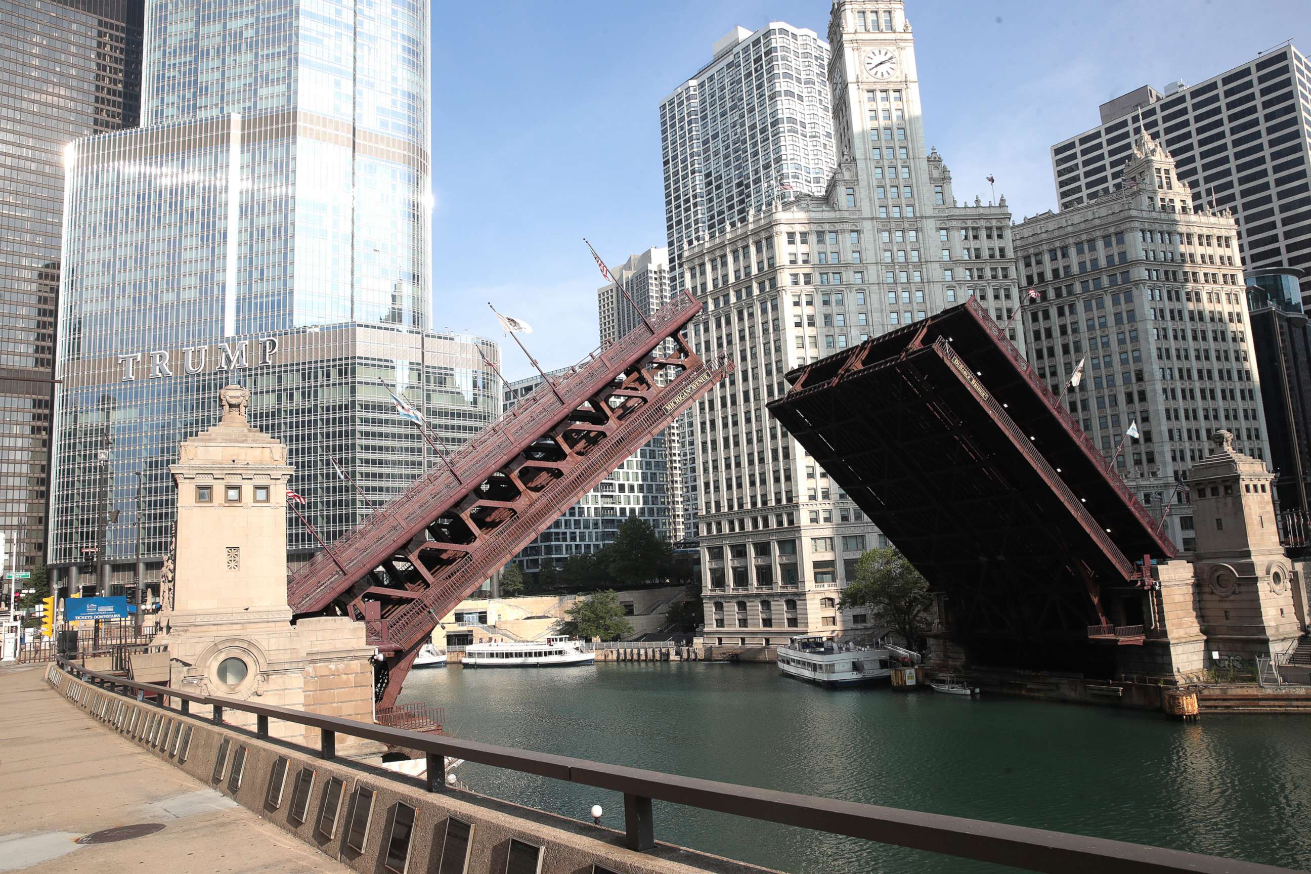PHOTO: Bridges that lead into the city were raised to limit access after widespread looting and vandalism took place, Chicago, Aug 10, 2020