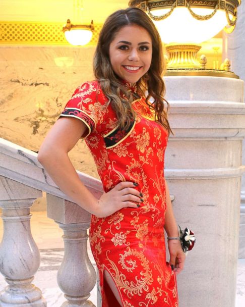 Teen defends Chinese prom dress that 
