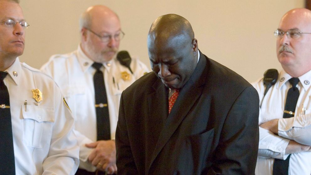 PHOTO: Christopher McCowen reacts to the jury's verdict at the Barnstable Superior Court in Barnstable, Mass., Nov. 16, 2006. 