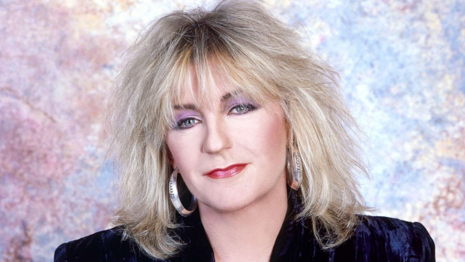 PHOTO: Christine McVie poses for a portrait in Los Angeles in 1987.