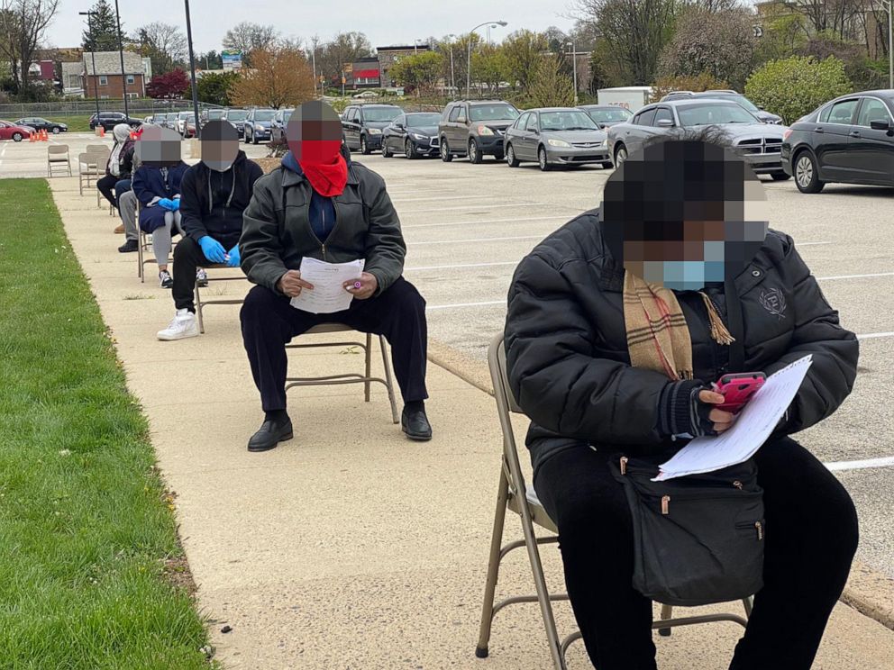PHOTO: Philadelphia residents wait in line for free testing offered by Dr. Ala Stanford