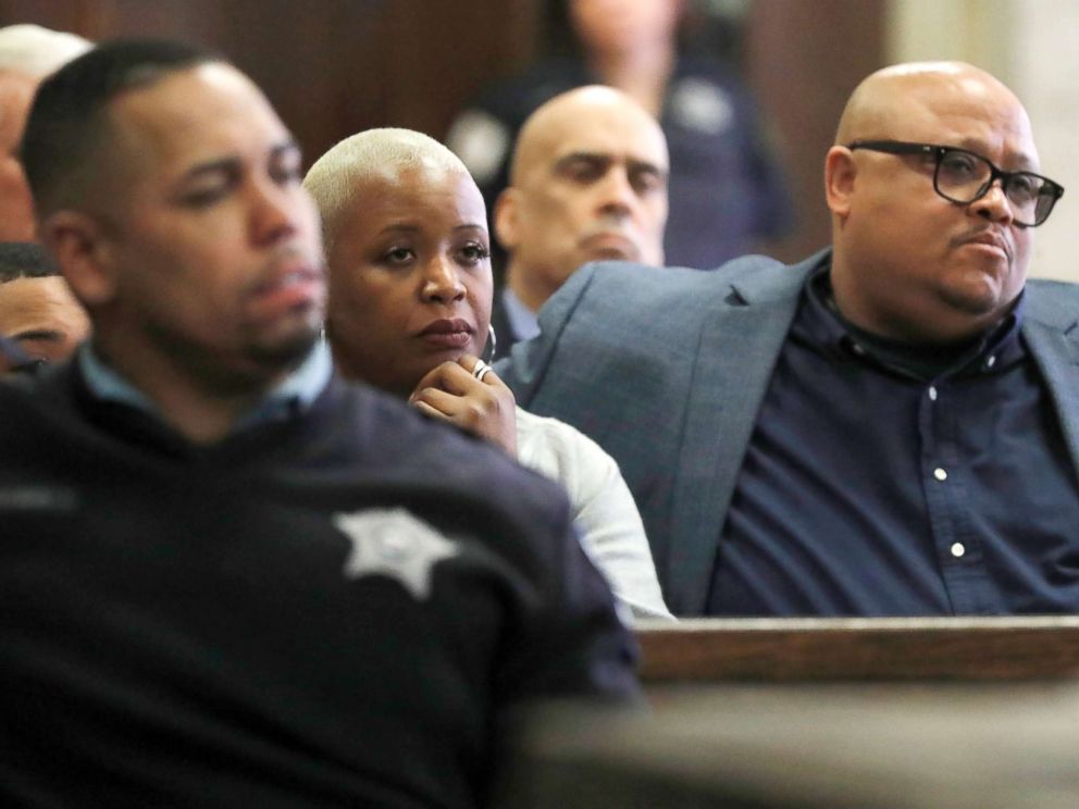 PHOTO: Cleopatra Cowley and Nathaniel Pendleton Sr., parents of Hadiya Pendleton, listen during the sentencing hearing of Micheail Ward at the Leighton Criminal Court Building in Chicago, Jan. 14, 2019 in Chicago.