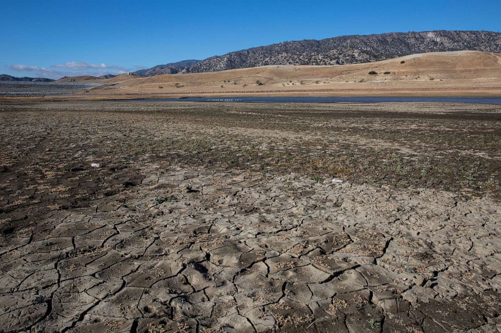 PHOTO: Lake Isabella, a medium-sized water (528,000-acre-feet) reservoir located on the Kern River where the Sierra Nevada and the Tehachapi mountain ranges merge, is viewed at 7% capacity, Nov. 14, 2022, in Lake Isabella, Calif.