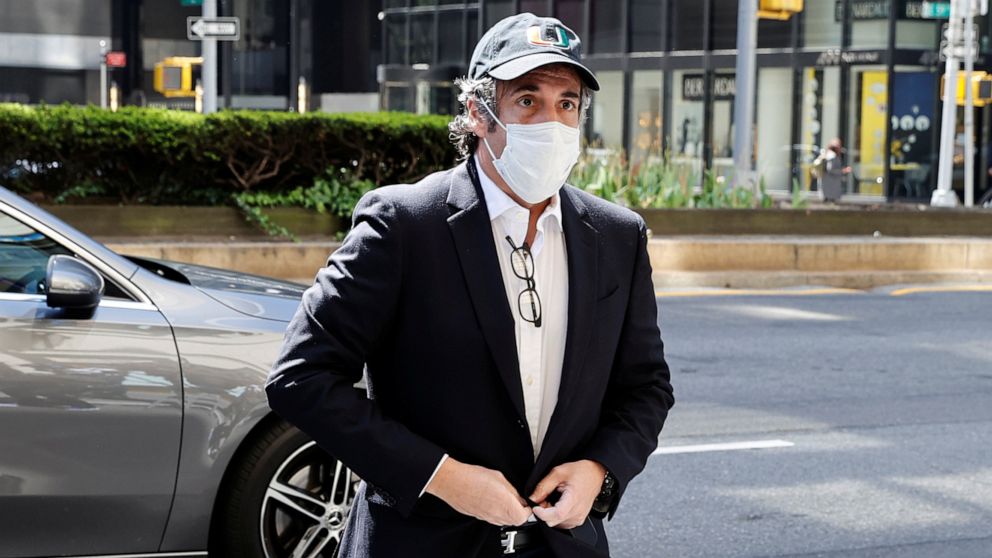 PHOTO: Michael Cohen, the former personal lawyer for U.S. President Donald Trump arrives at his Manhattan apartment after being released from federal prison to serve the remainder of his sentence under home confinement in New York City, May 21, 2020.