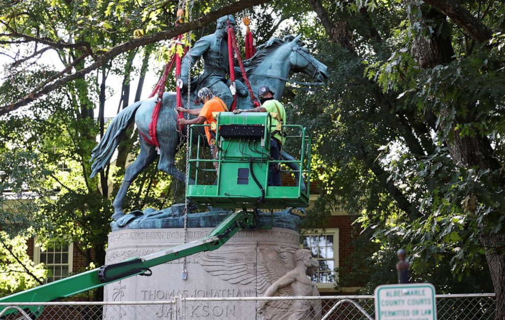PHOTO: Workers prepare to remove a statue of Confederate General Thomas "Stonewall" Jackson after years of a legal battle over the contentious monument, in Charlottesville, Va, the U.S, July 10, 2021.