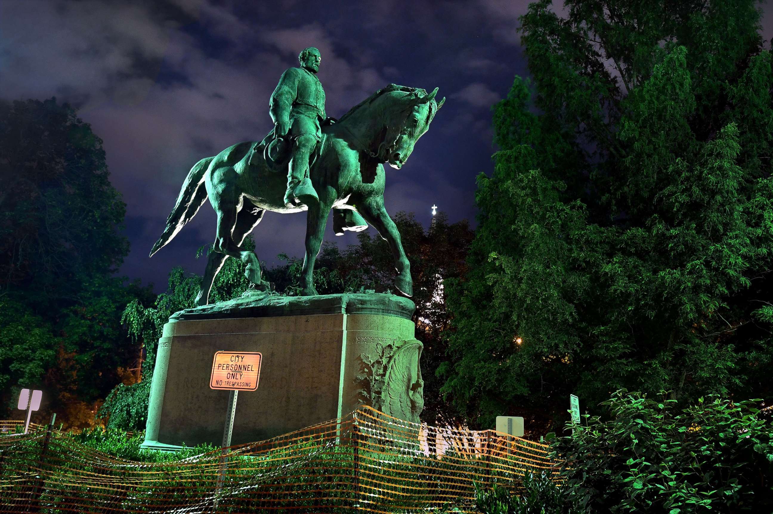 PHOTO: A statue of Robert E. Lee stands in Emancipation Park in Charlottesville, Va., July 7, 2018.