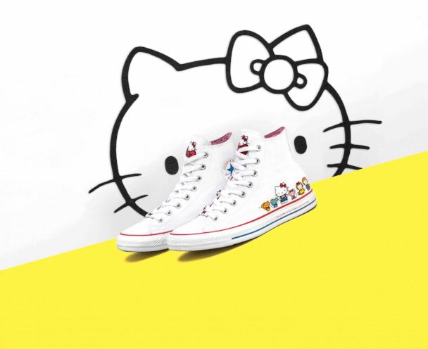 Maestría Excremento otro Your sneaker collection just got cuter thanks to Converse, Hello Kitty  collaboration - Good Morning America