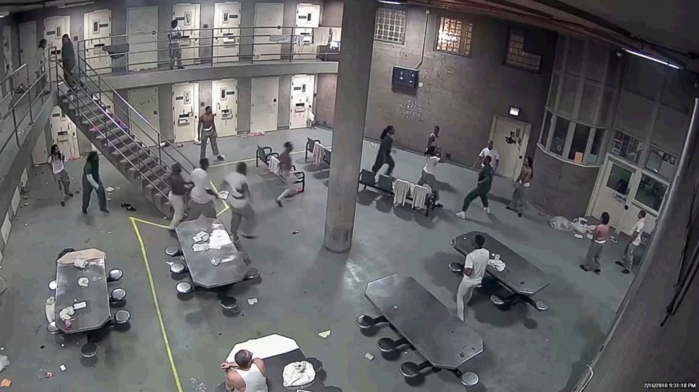 PHOTO: 16 inmates indicted after fight at Cook County Jail.