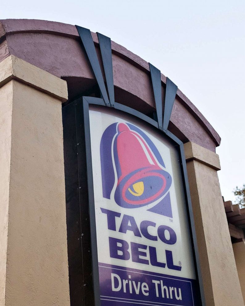 Taco Bell May Close Dining Rooms Because Of Coronavirus Abc News