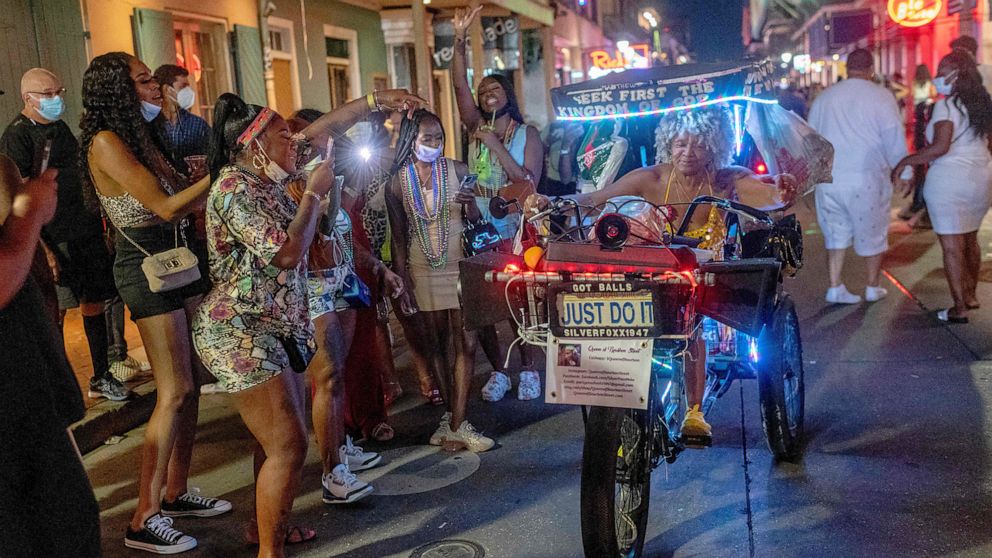 PHOTO: Partygoers on Bourbon Street in New Orleans as Governor John Bel Edwards ordered an indoor mask mandate amid Covid-19 Delta variant surge strengthening its grip in New Orleans, La., Aug. 13, 2021.