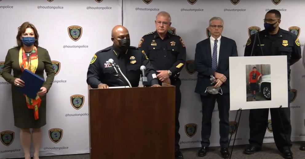 PHOTO: The Houston Poilce Department held a press conference in which they released a photo of  51 year old Oscar Rosales, who is the suspect wanted in the killing of Harris County Constable deputy Cpl. Charles Galloway.