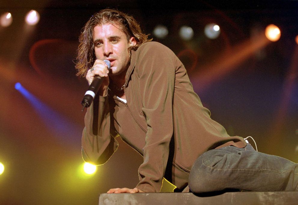 PHOTO: Scott Stapp of Creed performs at the Aragon Ballroom in Chicago, Oct. 14, 1999.