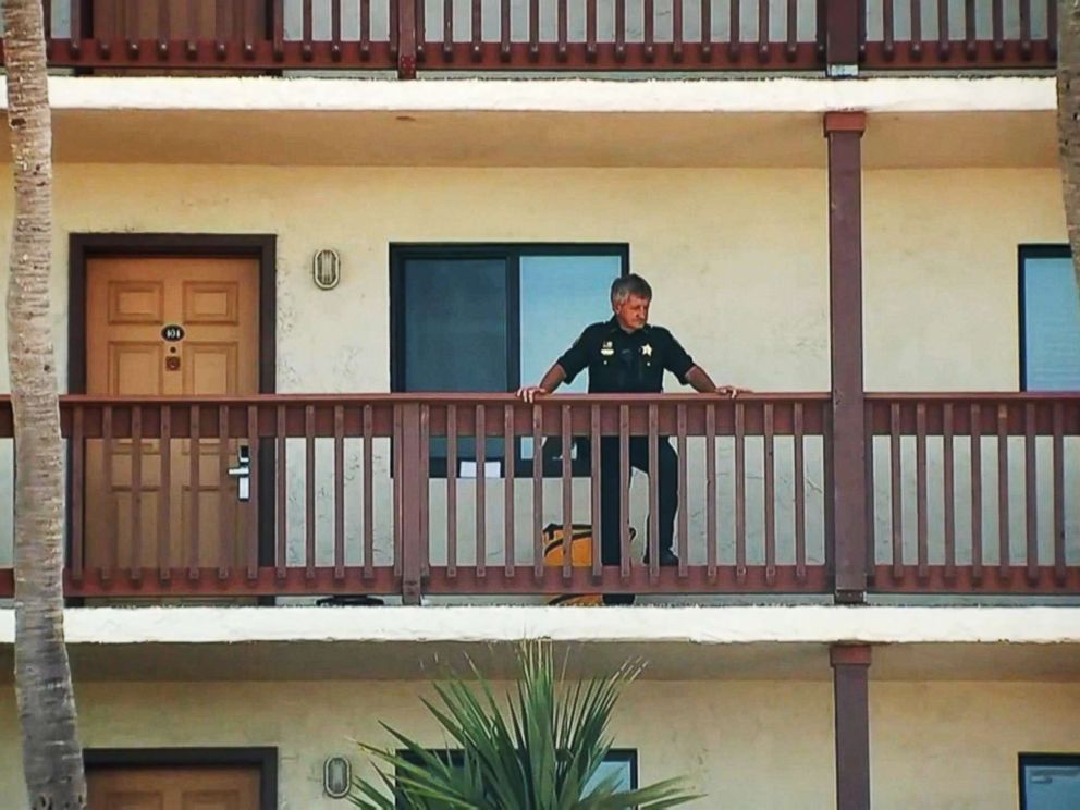 PHOTO: The crime scene where Pamela Hutchinsons body was found at her apartment in Fort Myers, Fla., on April 9, 2018.