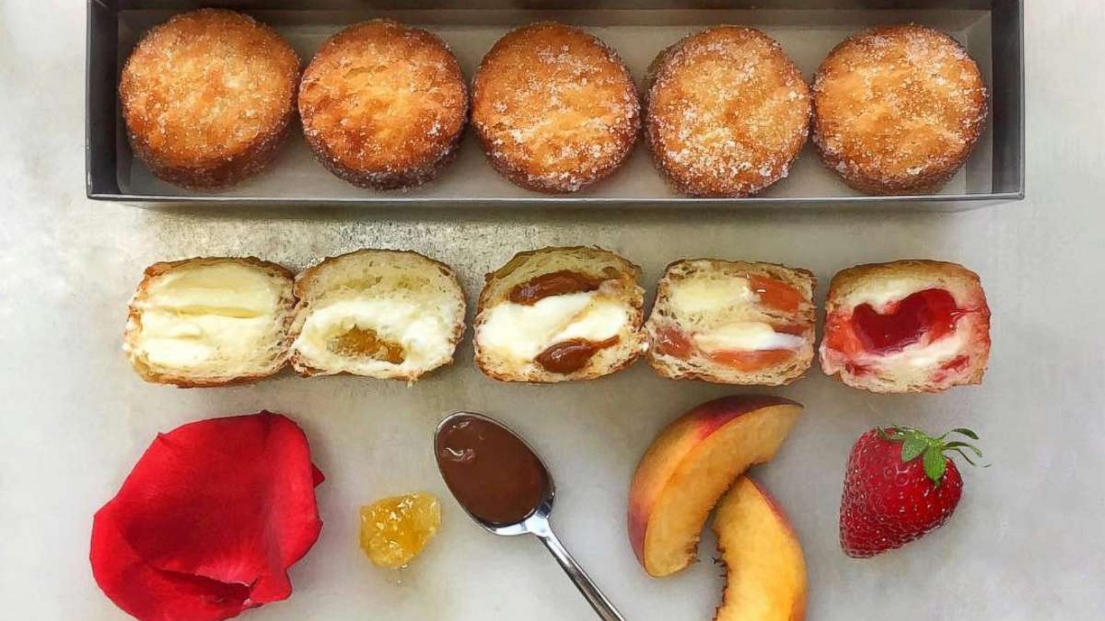 PHOTO: 5 specialty cronut hole flavors to celebrate the pastry's fifth anniversary.