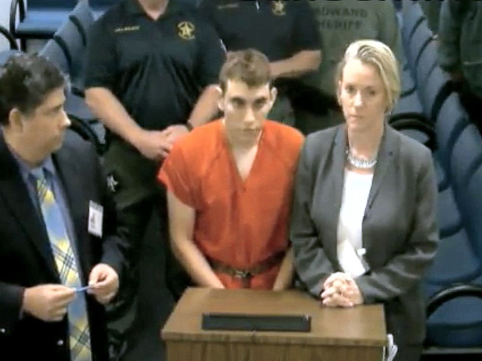 PHOTO: Suspect Nikolas Cruz appears in court to faces charges in the mass shooting at a Parkland high school shooting, Feb. 15, 2018. 