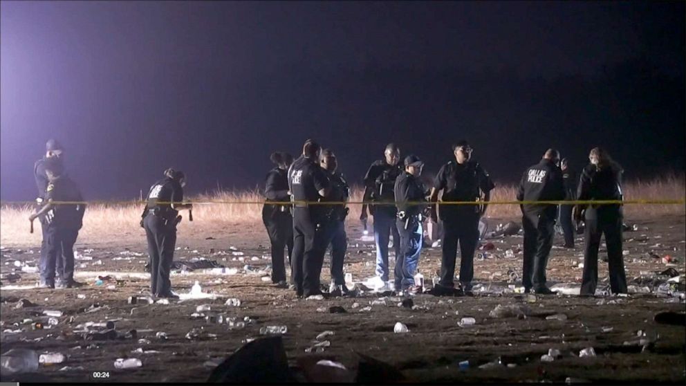 PHOTO: Police investigate the scene of the shooting of multiple people in Dallas, April 3, 2022.