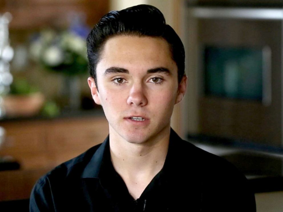 Er 24-år gammel 178 cm høj David Hogg i 2024