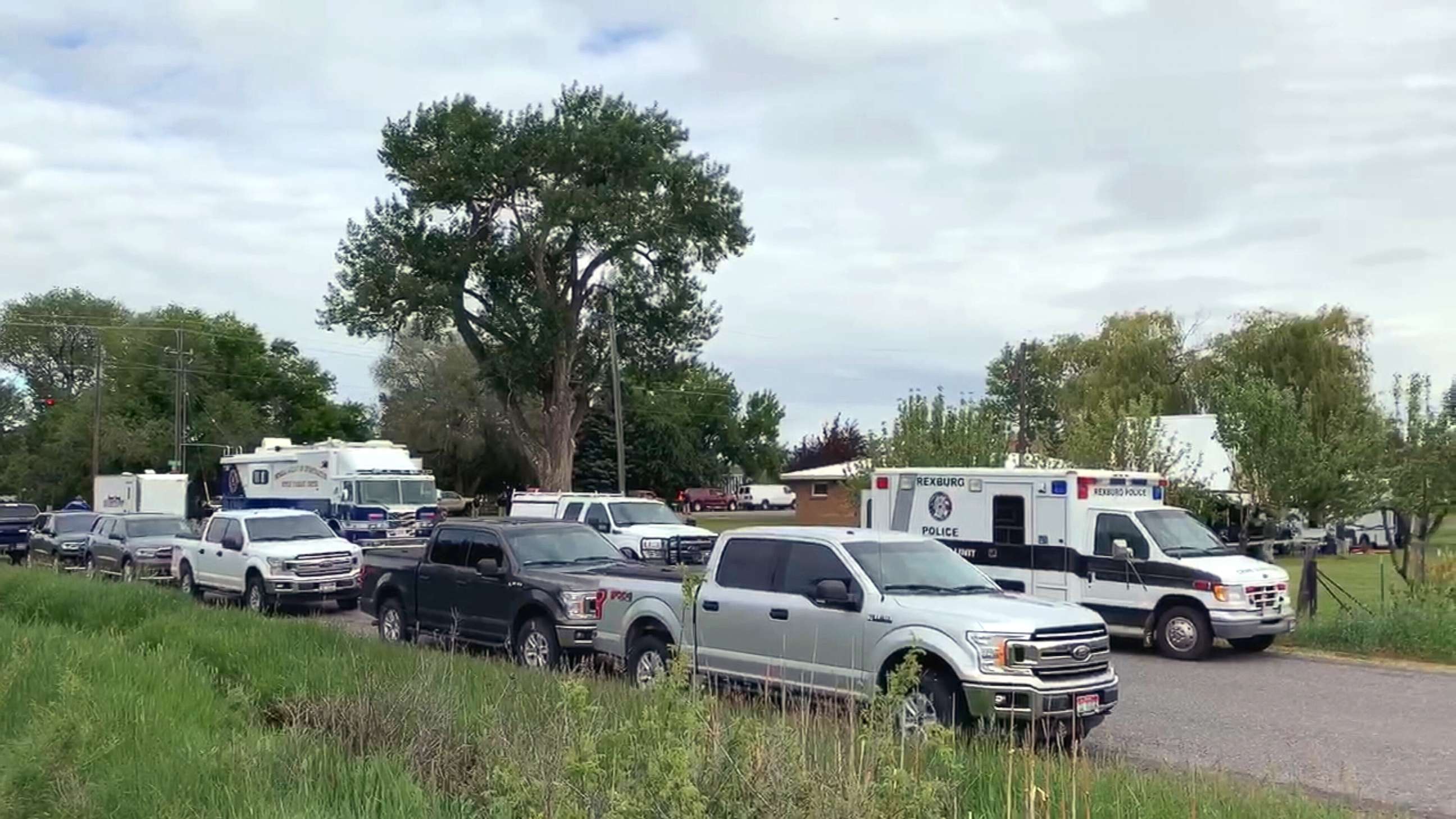 PHOTO: Authorities at the property of Chad Daybell, who was taken into custody following the finding of human remains at his property in Idaho, June 9, 2020.