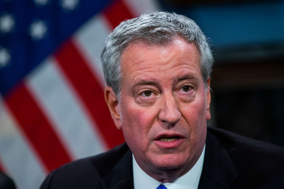 PHOTO: New York Mayor Bill de Blasio speaks to the media in New York City.