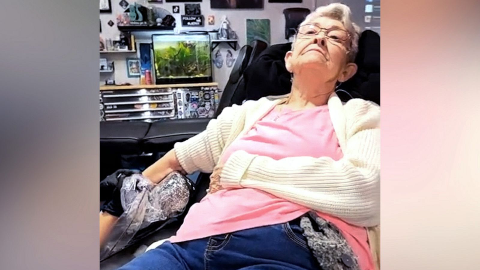 PHOTO: 82-year-old Judy Dede gets a tattoo on her forearm in a studio in Fort Wayne, Indiana.