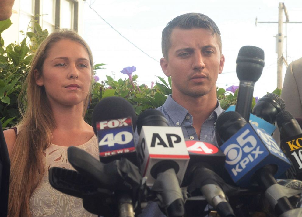 PHOTO: In this July 13, 2015, file photo, Denise Huskins and Aaron Quinn stand in silence during a press conference in Vallejo, Calif.