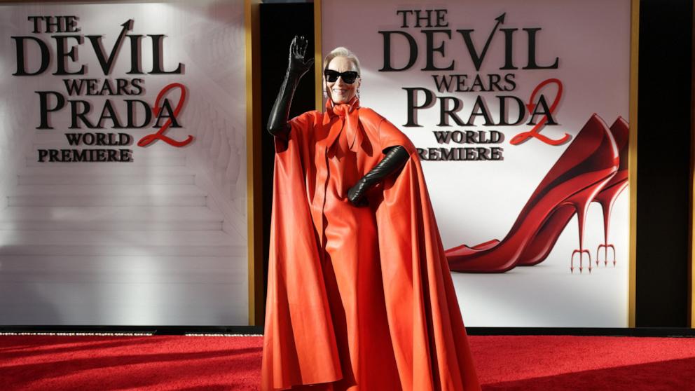 Anne Hathaway, Meryl Streep make 'Devil Wears Prada 2' press tour