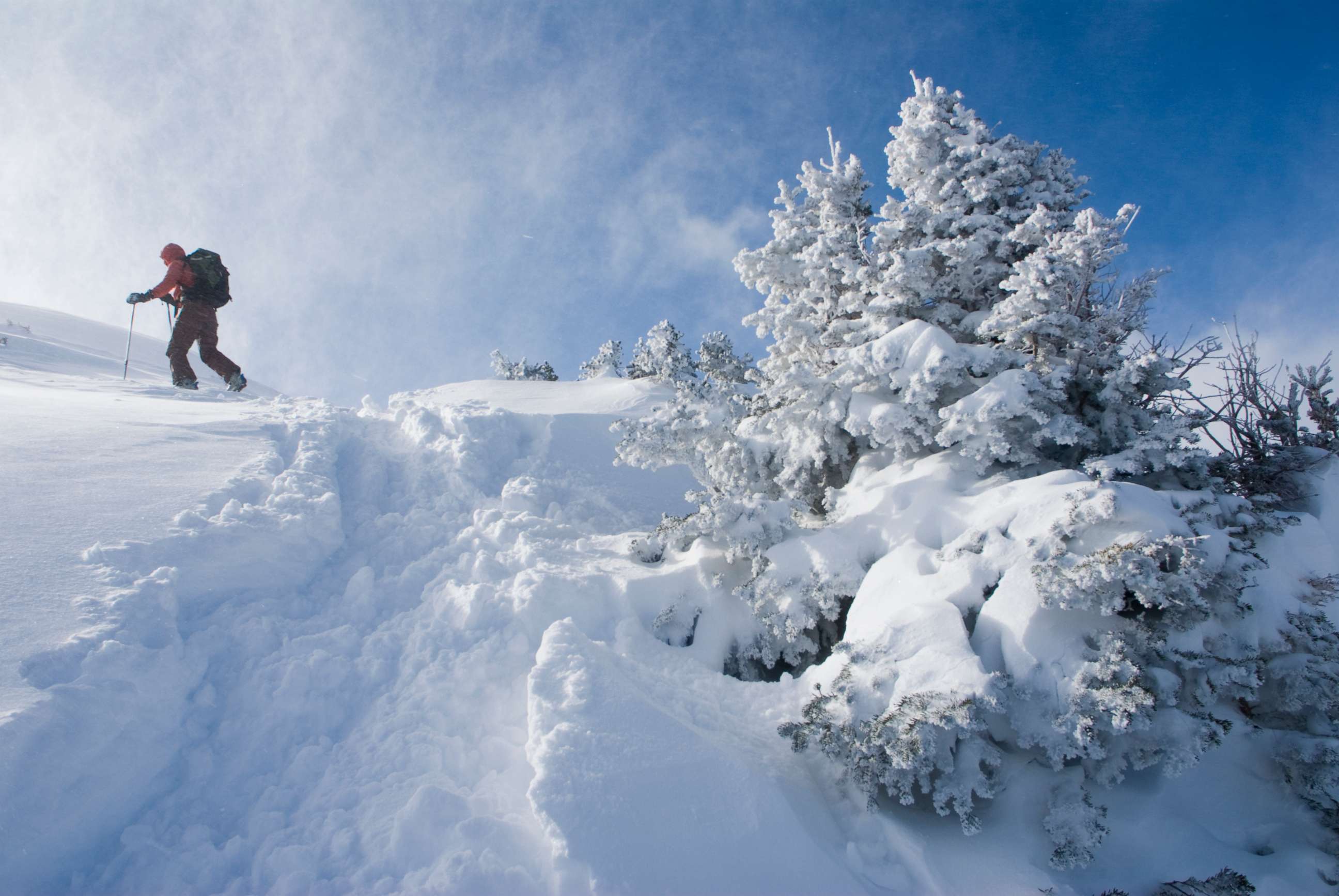 PHOTO: A skier moves toward the top of South Diamond Peak near Cameron Pass in Colorado in an undated stock photo.