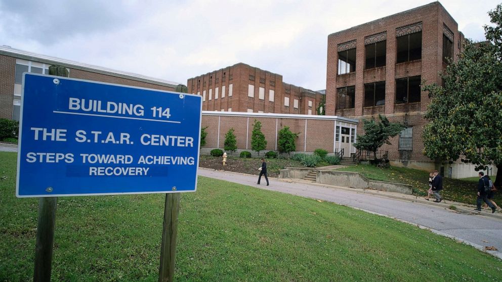 PHOTO: Visitors make their way to Building 114, the STAR Center, at Central State Hospital in Dinwiddie County, Va. May 17, 2018.