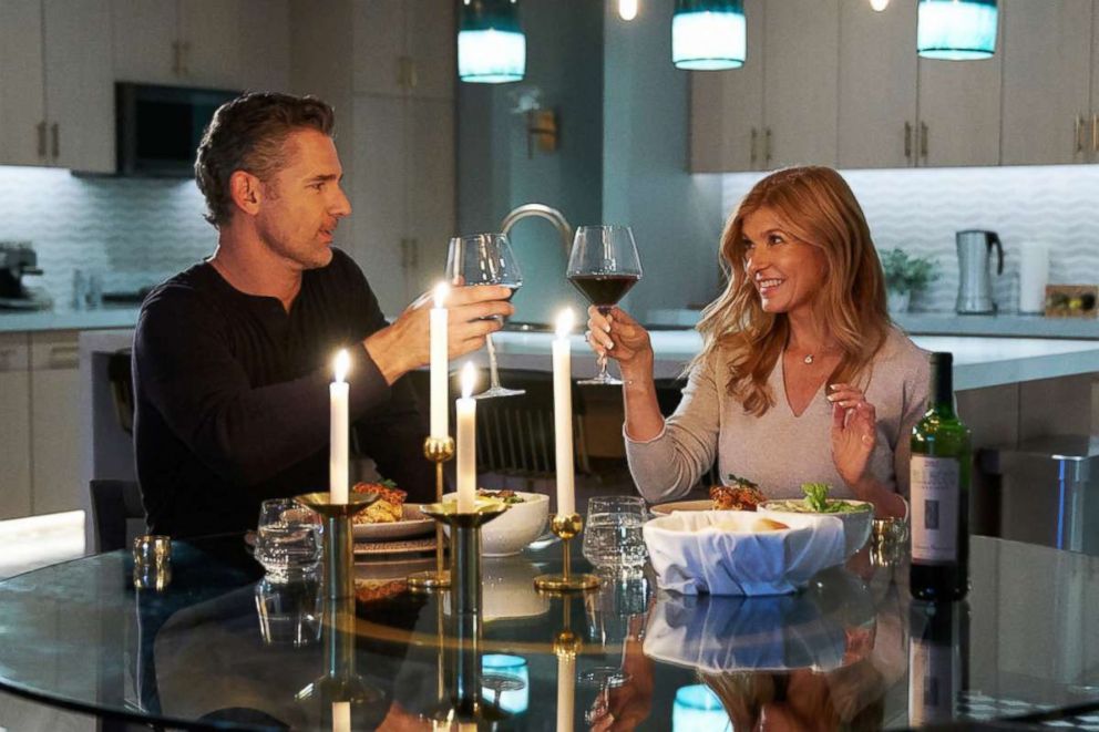 PHOTO: Eric Bana as John Meehan and Connie Britton as Debra Newell star in the Bravo series, "Dirty John."