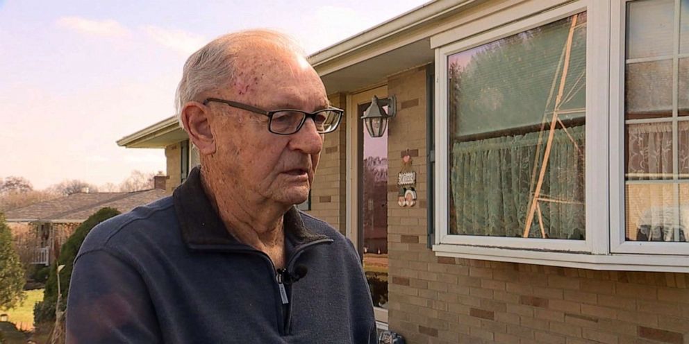 PHOTO: An 88-year-old veteran rescues a girl from pit bull attack using lawn ornament.