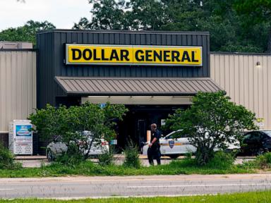 <div></noscript>Dollar General, gunman's parents sued in racially-motivated Florida store shooting</div>