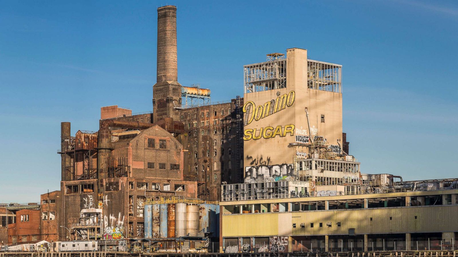Haunting images of Brooklyn's Domino Sugar refinery - ABC News