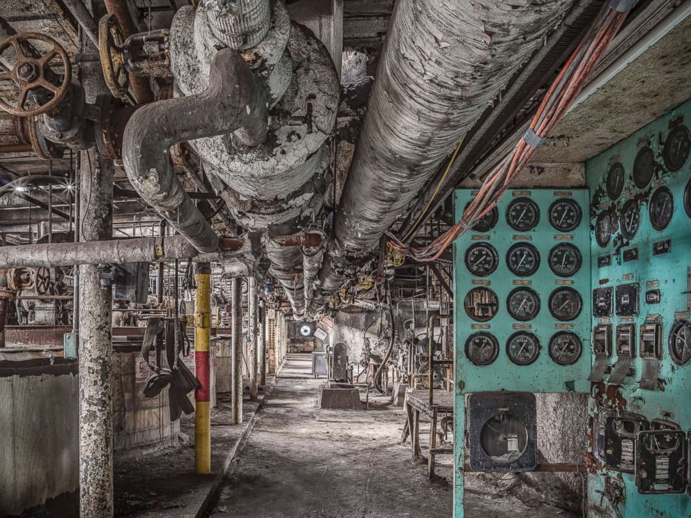 PHOTO: The top floor shows the filter house by the blowup tanks of Domino Sugar Refinery in Williamsburg, N.Y.