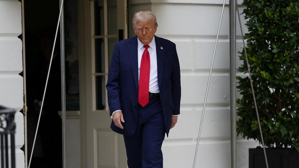 PHOTO: President Donald Trump departs the White House en route to Glendale, Arizona, to attend a memorial service for slain conservative commentator Charlie Kirk, in Washington, September 21, 2025.