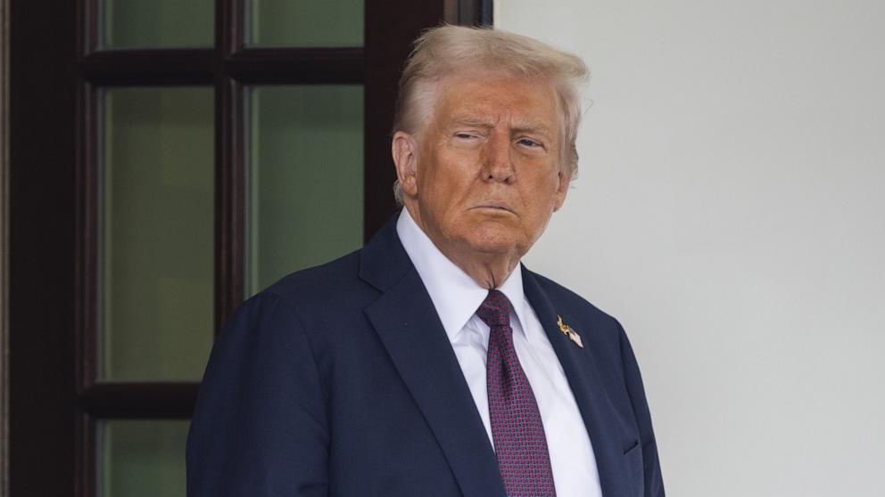 PHOTO: President Donald Trump waits to greet Israeli Prime Minister Benjamin Netanyahu at the White House, Sept. 29, 2025, in Washington.