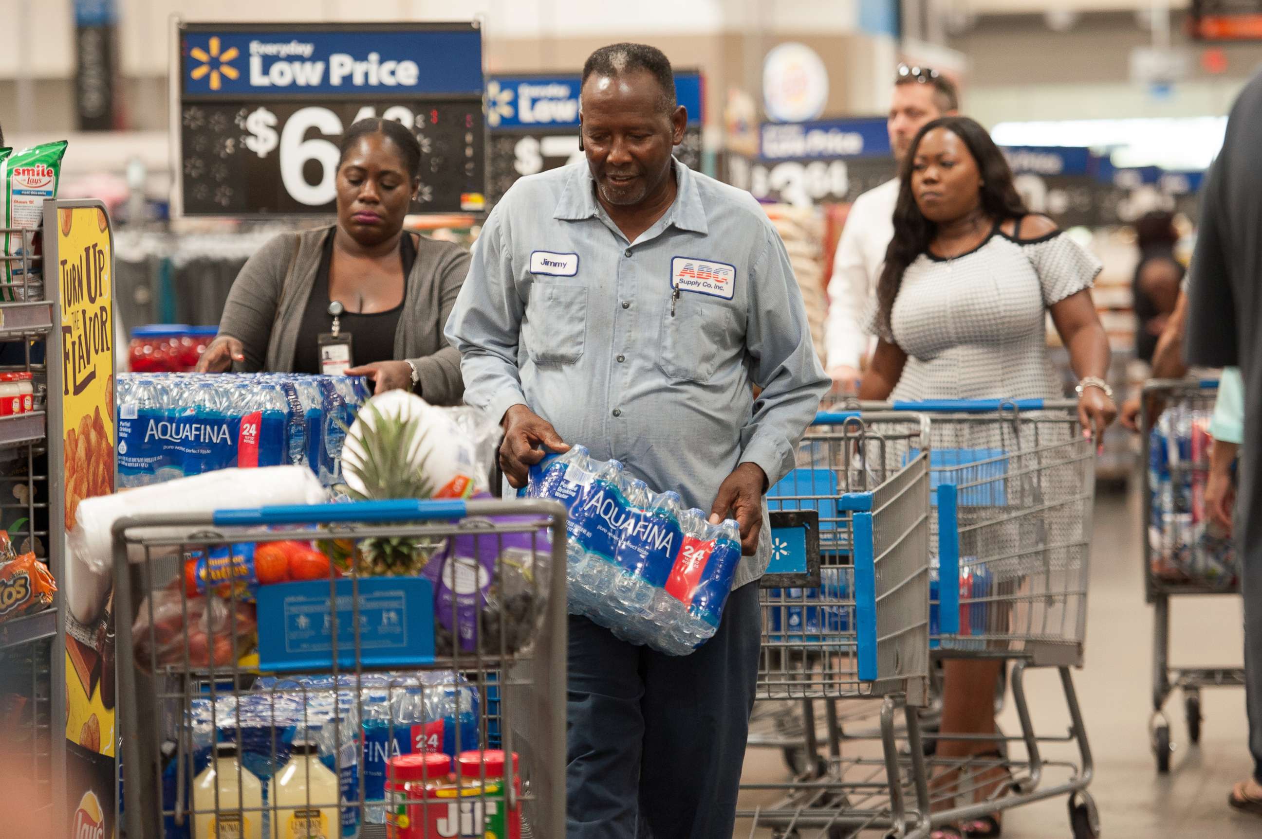 PHOTO: Florida residents stock up with groceries and water in preparation for Hurricane Dorian, in Fort Lauderdale, Fla., Aug. 28, 2019.