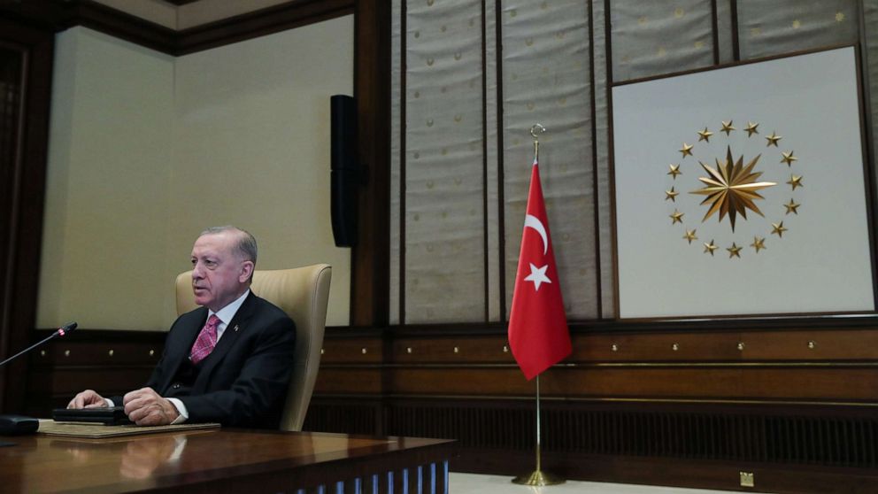 PHOTO: Turkish President Recep Tayyip Erdogan conducts a meeting at the Presidential Complex in Ankara, Turkey, April 26, 2022.