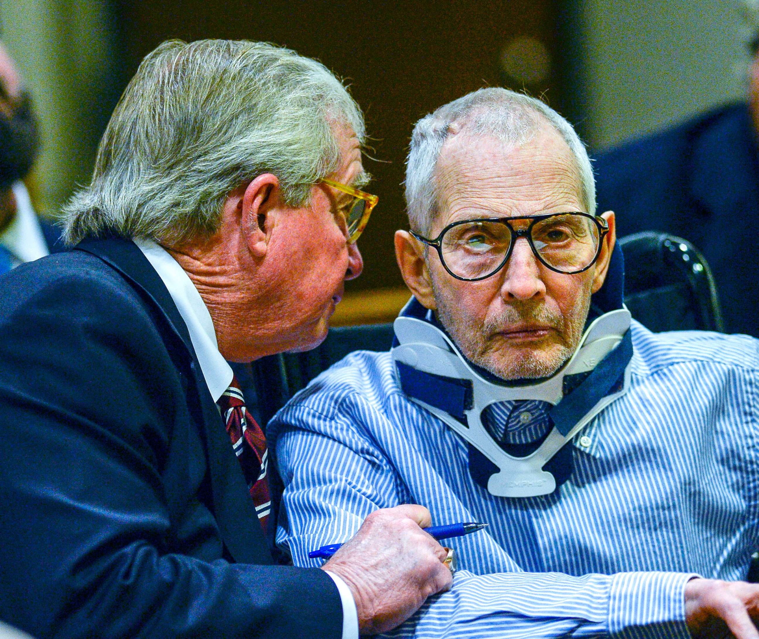 PHOTO: Lawyer Dick DeGuerin, left,  talks with real estate heir Robert Durst at the Los Angeles County Superior Court, Nov. 7, 2016, in Los Angeles.
