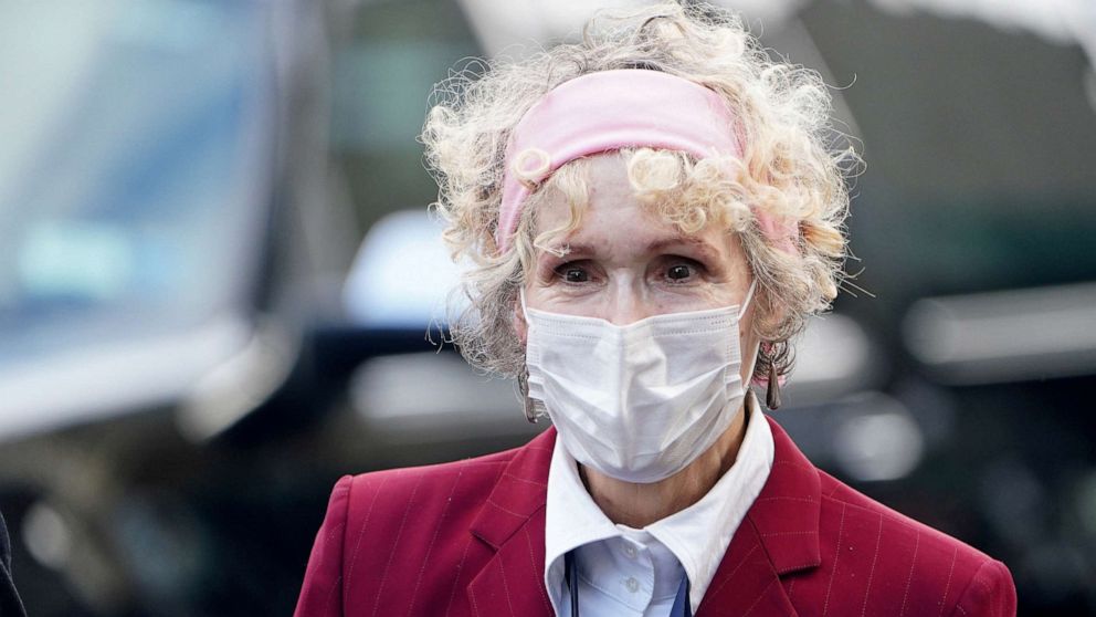 PHOTO: Donald Trump rape accuser E. Jean Carroll arrives for her hearing at federal court during the COVID-19 pandemic in the Manhattan borough of New York City, Oct. 21, 2020.