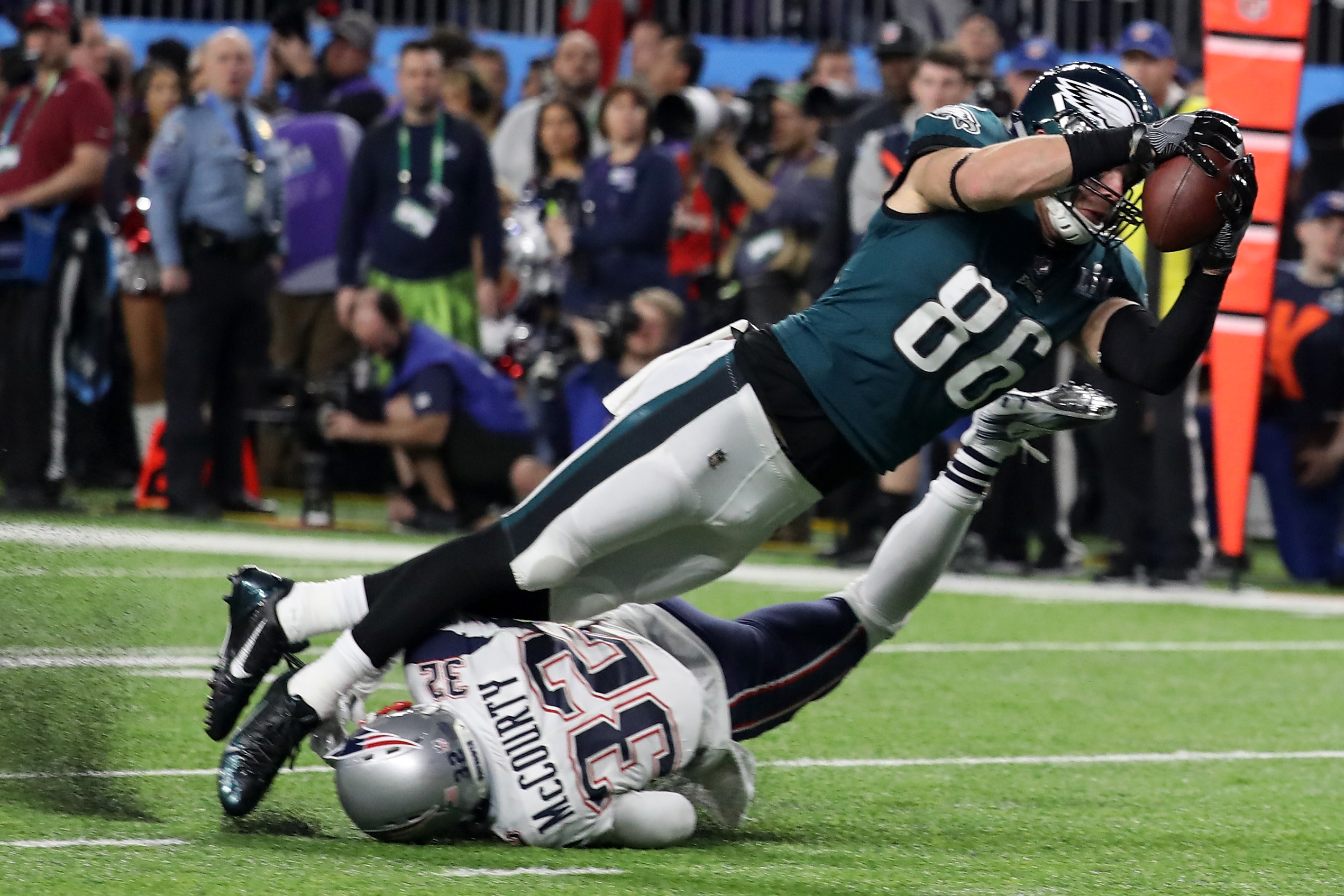 Eagles tight end says he thought Super Bowl winning play was 'an easy  touchdown' - ABC News