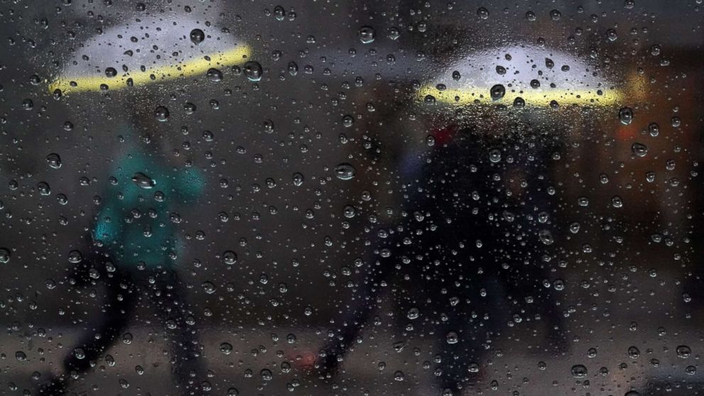 Heavy rain pounds East Coast on major holiday travel day - ABC News