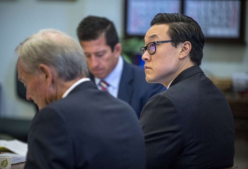 PHOTO: Edward Shin sits in superior court with his attorneys in Santa Ana, Calif., Nov. 13, 2018.