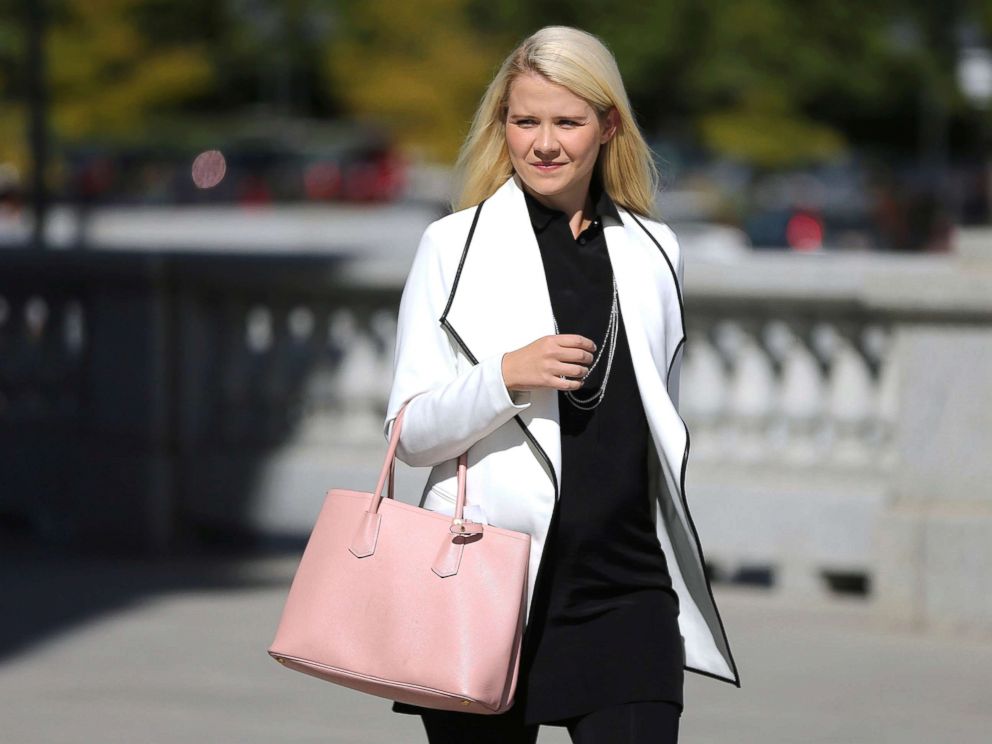 PHOTO: Elizabeth Smart walks to her press conference at the Utah State Capitol in Salt Lake City, Sept. 13, 2018.