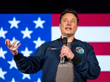 At town halls, Elon Musk works to harness his celebrity to boost Trump