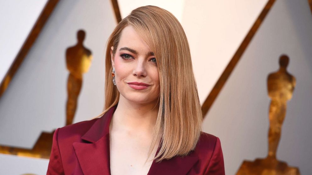 PHOTO: Emma Stone arrives at the Oscars in Los Angeles on March 4, 2018. 
