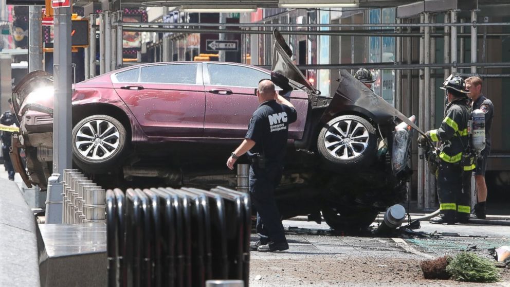 PHOTO: Emergency workers work at the scene after a vehicle struck numerous pedestrians in Times Square in New York, May 18, 2017.